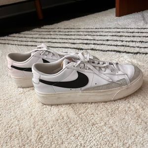 Women’s Nike blazer low platform